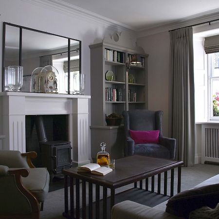Melville House Comrie Extérieur photo